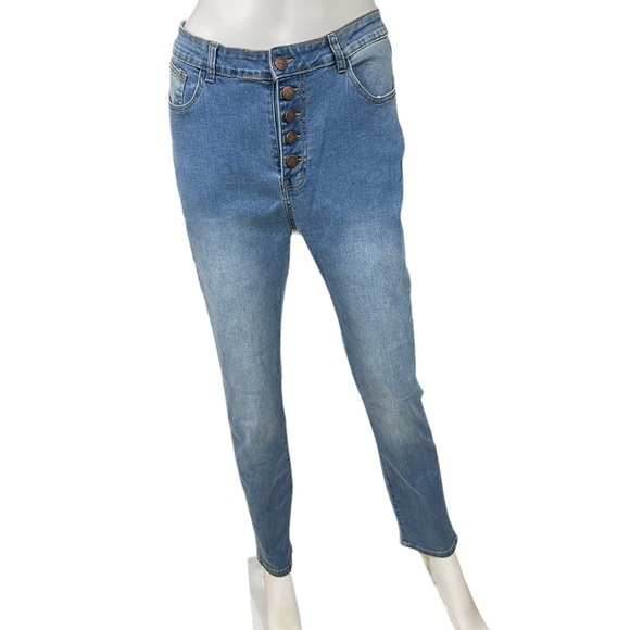 Fashion17 Denim - Blue Jeans Size L